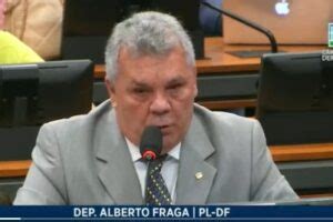 V Deo Deputado Alberto Fraga Amea A Andr Janones N O Uso Chupeta