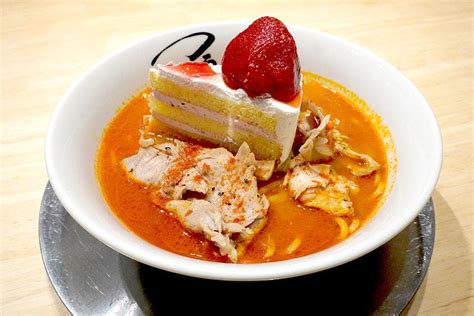 ショートケーキが丸ごと！？ 大阪のラーメン店を半信半疑で訪れたら、新たな扉が開いた関西芸能デイリースポーツ Online