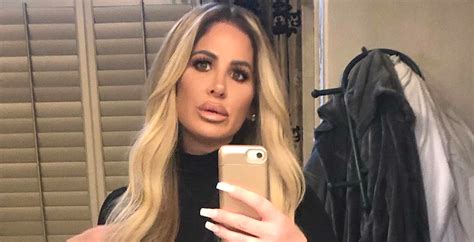 Kim Zolciak And Chet Hanks Get Cozy At Jelly Roll Concert