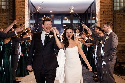 Fairlie Chicago Winter Wedding | Emma Mullins Photography