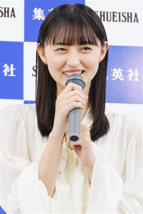 乃木坂46・遠藤さくら、誕生日のサプライズに笑顔 22歳は「グループについていっぱい考えられる人になりたい」 ／2023年10月3日 写真