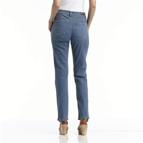 LEE Women's Classic Fit Jeans