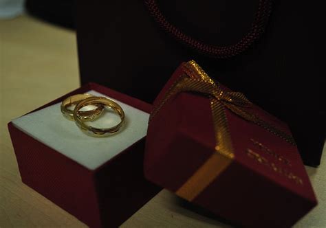 Memorable wedding rings