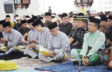 Keberangkatan Kebawah Duli Paduka Baginda Sultan Pahang Menunaikan