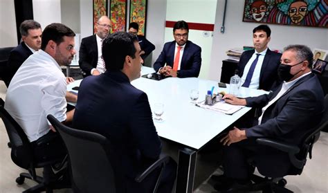 Pgj M Rcio Roberto Recebe Visita Da Presid Ncia Da Cmm Legislativo Diz