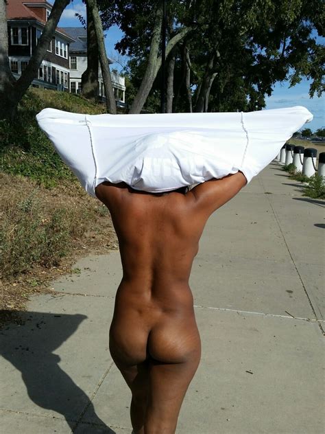 Naked Ass In Public ShesFreaky