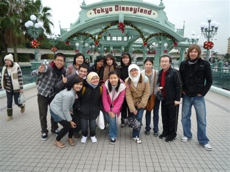 Dwika Sudrajat Tokyo Disneyland 2nd