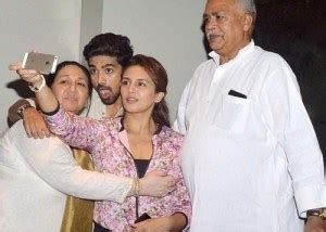 Huma Qureshi family, childhood photos | Celebrity family wiki