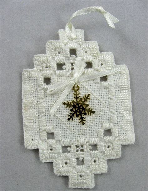 Snowflake Hardanger Christmas Ornament Tricot Et Crochet Crochet