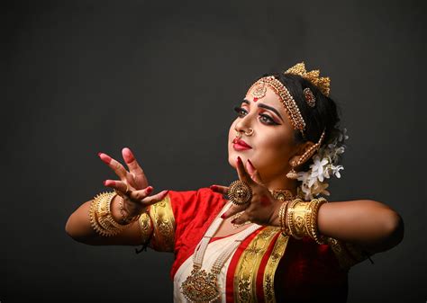 Indian classical dancer - PixaHive