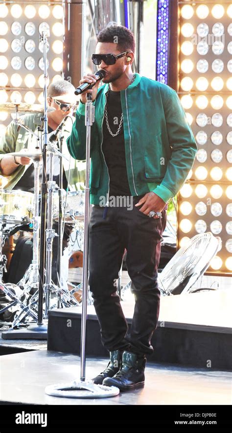 Usher Performing Live At Rockefeller Center As Part Of Today Shows