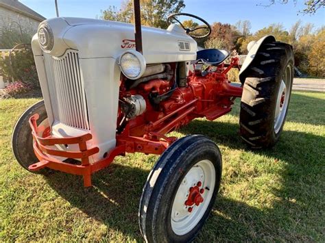 Pin On Ford Tractors Classic Tractor Tractors Old Tractors