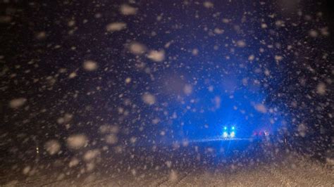 Unfall bei Bad Dürrheim 29 Jähriger VW Fahrer auf schneeglatter A 864