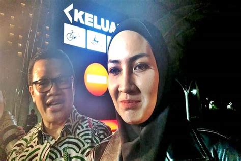 Hari Ini Kpk Periksa Model Yang Hampir Nikah Siri Dengan Irwandi Yusuf