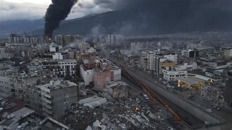 Türkiye nin diri fay hattı haritası güncellendi İşte tehlike altındaki