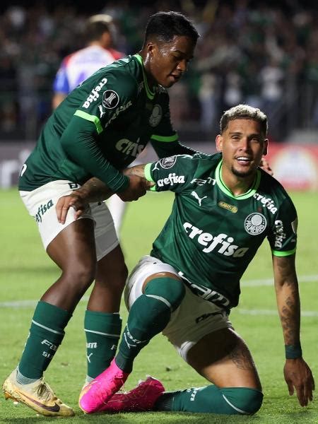 Palmeiras Recebe Sondagem Do Mundo Todo Por Navarro E Pode Negoci Lo