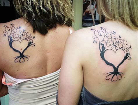 Tatouages Qui Lient Jamais Ces Mamans Leur Fille Daily Geek Show