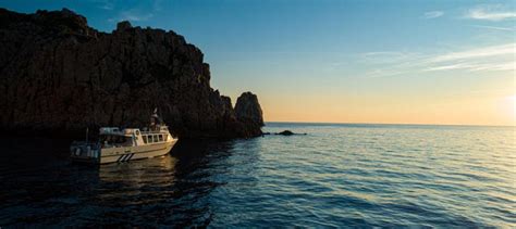 Calanques de Piana Sunset Cruise with Aperitif in Cargese