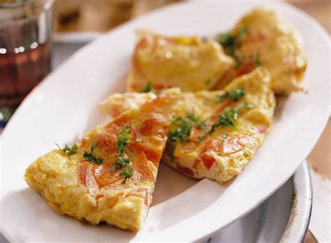 Omelet Met Ui Recept Allerhande Albert Heijn