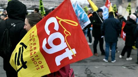 Réforme des retraites tous les syndicats de la SNCF appellent à une