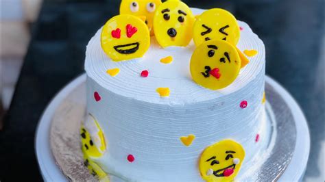 Top 999 Emoji Cake Images Amazing Collection Emoji Cake Images Full 4k