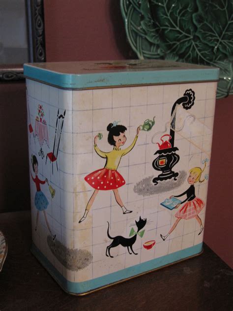 Pin by Karen Kanouff on Vintage | Vintage tins, Decorative tin, Vintage ...