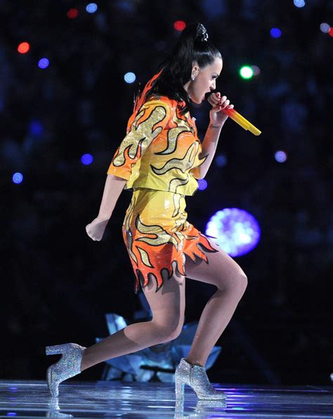 KATY PERRY Performs at Superbowl XLIX Halftime Show – HawtCelebs