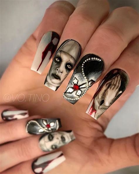 30 Amazing Halloween Makeup Ideas And Nail Arts You Need To Try