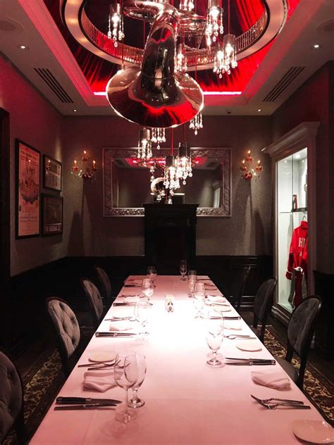 Jeff Ruby’s Steakhouse Is Audacious, Excessive, And Outrageous … And You’re Going To Love It