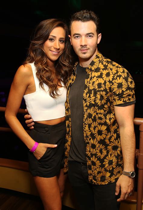 Kevin Jonas Y Su Mujer Danielle Dan La Bienvenida A Su Segundo Bebé Univision