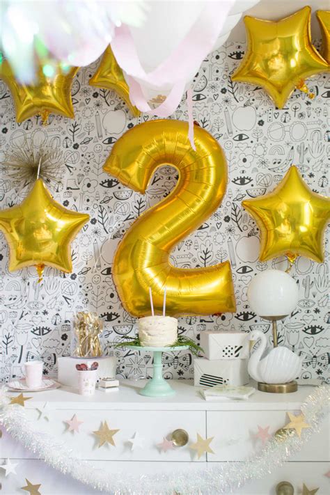 Easy Golden Birthday Party Ideas - Lay Baby Lay