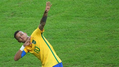 Neymar Comemora Igual A CR7 E Faz Raio De Bolt Em Gol Do Brasil 20