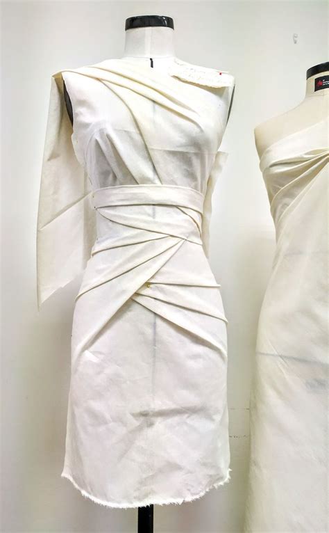 Elena Ryleeva Advanced Draping Workshop Dress With Radiating Pleats