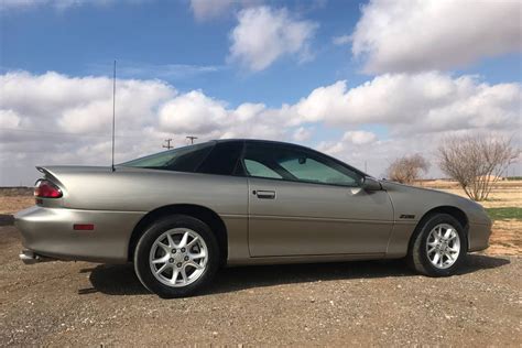 Clean Catfish 39k Mile 2000 Chevrolet Camaro Z28 Coupe 6 Speed Zero260