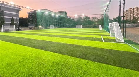 box cricket venues  pune hudle