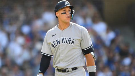 Aaron Judge Injury Yankees Slugger Headed To Injured List With