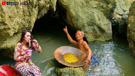 Mencari Emas Di Sungai Tengah Hutan Menemukan Goa Di Dalam Air