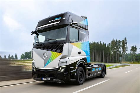 Mercedes Trucks 2022