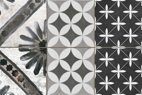 ApartmentLife_ByShonA: • ЧЕРНО БЕЛЫЕ "КОВРЫ" ИЗ ПЛИТКИ