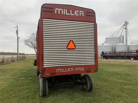 Miller Pro 5300 18ft Forage Wagon Wilson National