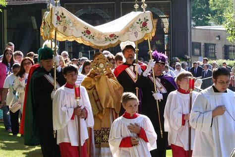 Friars Lead Magnificent Corpus Christi Celebrations at EWTN & Shrine ...