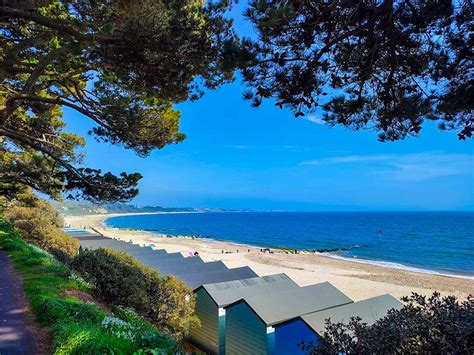 Mudeford Beach And Sandbank A Locals Handbook For Tourists And Visitors