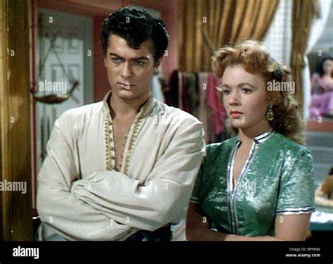 Tony Curtis Piper Laurie Son Of Ali Baba Stock Photo Alamy