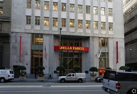 Wells Fargo, the Bank With the Most US Branches, Gets Ready to Downsize ...