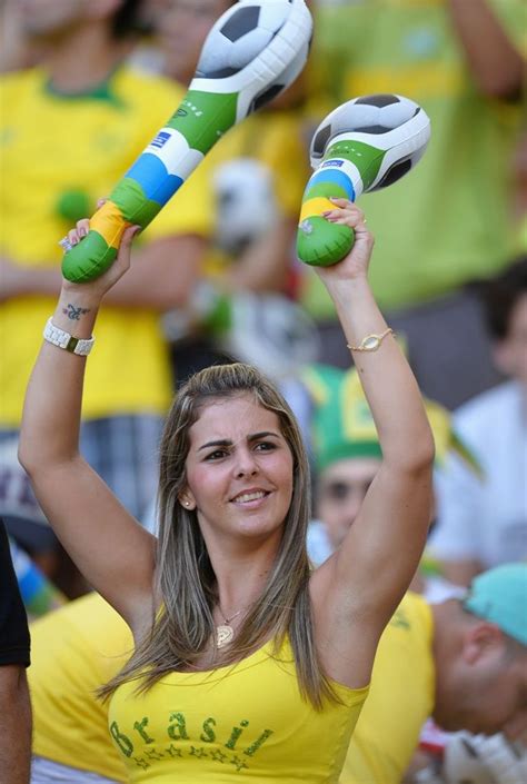 A Brazil Fan Enjoys The Pre Match Atmosphere Neymar Futbol Chicas