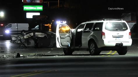 Fatal Car Crash 1 Dead 2 Seriously Hurt In Multi Vehicle Crash In