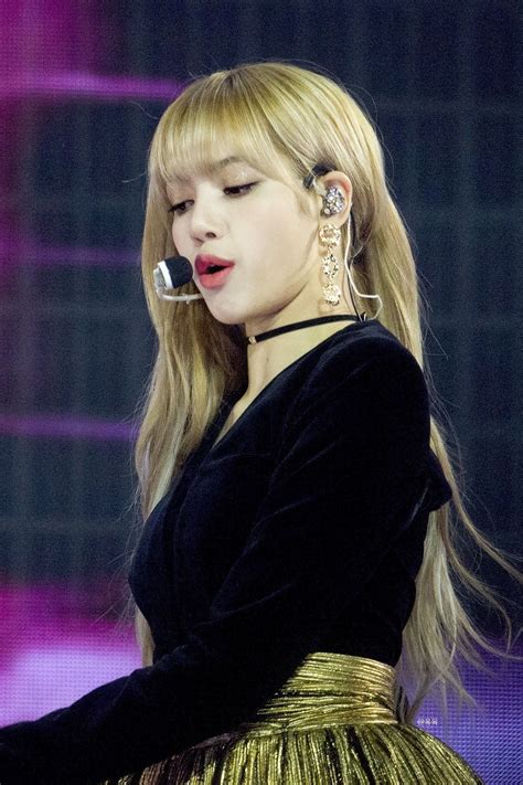 190105 33rd Golden Disc Awards Lisa Golden Disk Awards Sport Dress