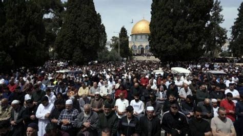 Dibatasi Israel Hanya 125 000 Muslim Palestina Boleh Salat Jumat Di