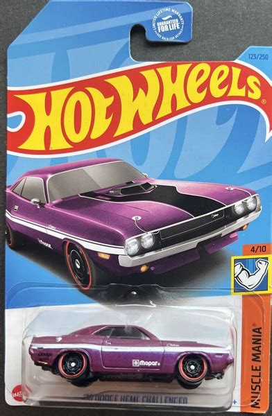 2023 Hot Wheels 70 Dodge Hemi Challenger Walgreens Exclusive