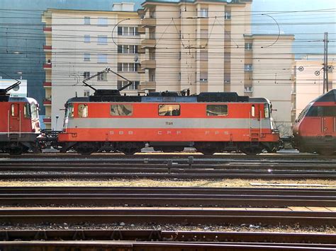 Re 4 4 In Livrea Swiss Express SBB CFF FFS Trazione Elettrica